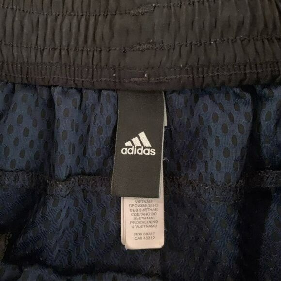 Adidas womens size medium track pants in black with ankle zipper - Picture 5 of 11